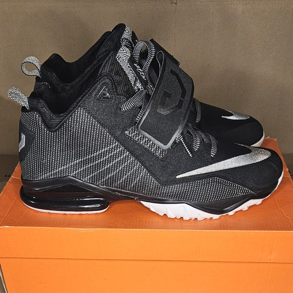 Nike Zoom CJ Trainer 2